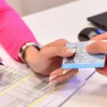 Ya rige la nueva Licencia de Conducir Digital y los cambios para la renovación online