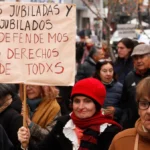 Jubilados cumplieron 75 marchas en reclamo por salarios, remedios, moratoria y entrega de pañales