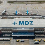Saldo turístico negativo en Mendoza: se disparan las salidas a Chile y caen las llegadas por avión