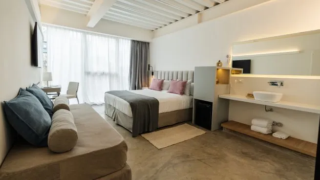 El turismo local no levanta, hay viajes más austeros y cae 30% el consumo en gastronomía: ¿repunta en el verano?