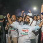 Bangladés vive un día de luto por asesinato del líder radical en plena tensión con India