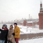 Moscú despide el año con la primera gran nevada del invierno