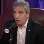 Luis Caputo afirmó que los cambios en el sistema de bandas “no alterarán el precio del dólar”