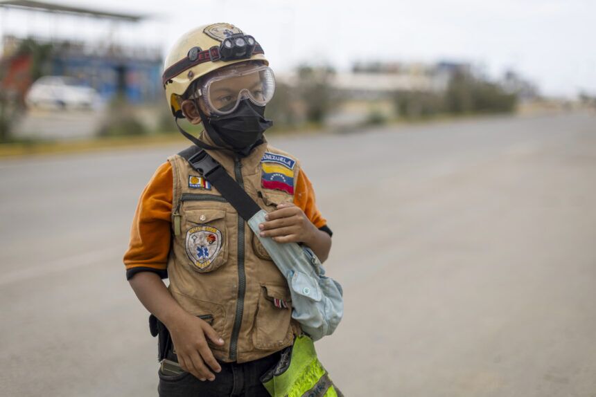 Sebastián Corro, el ‘topito’ venezolano de diez años que salvó a dos mascotas tras los sismos